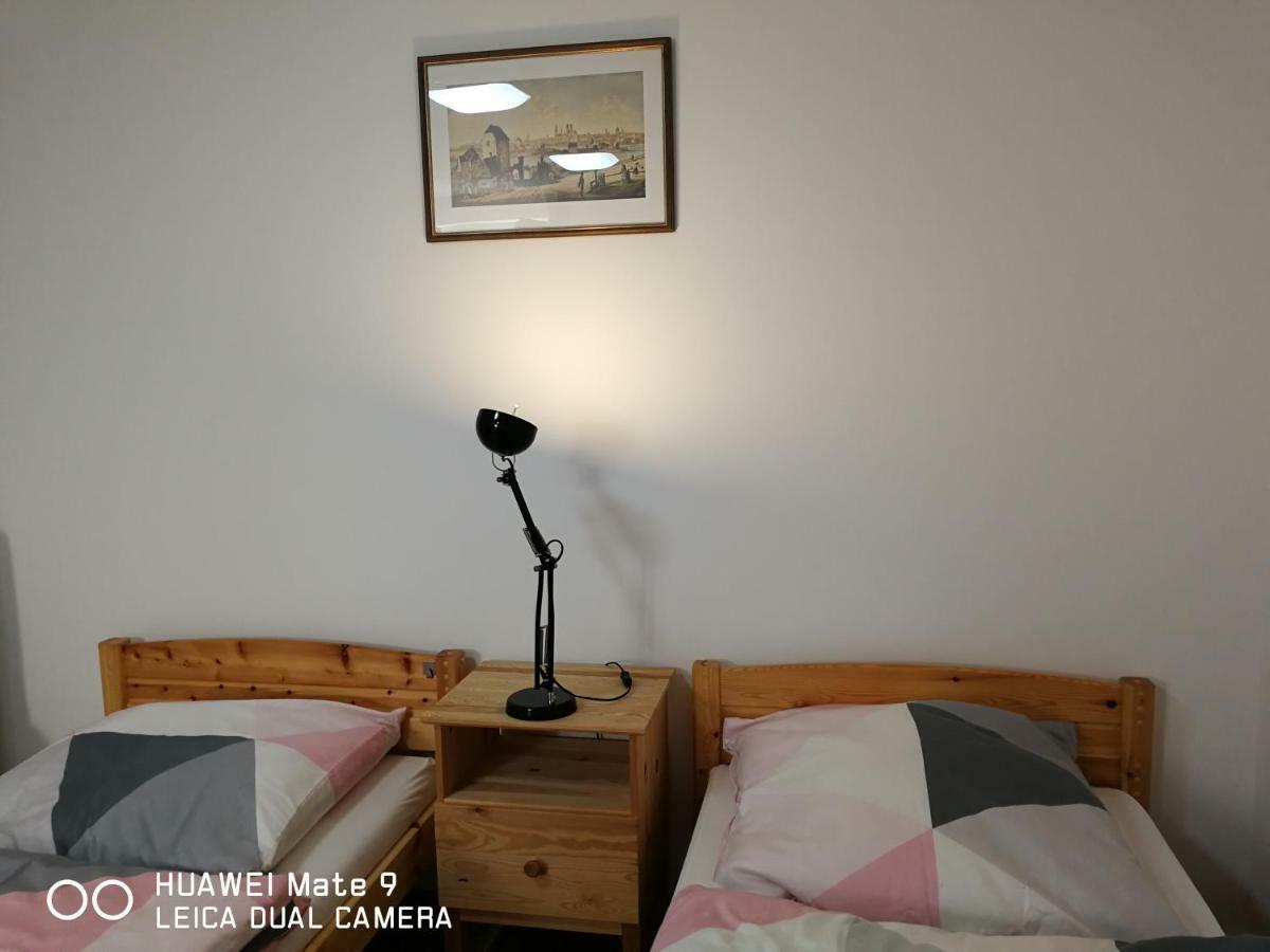 21A Comfortable Studio Taufkirchen (Munich) Exterior foto